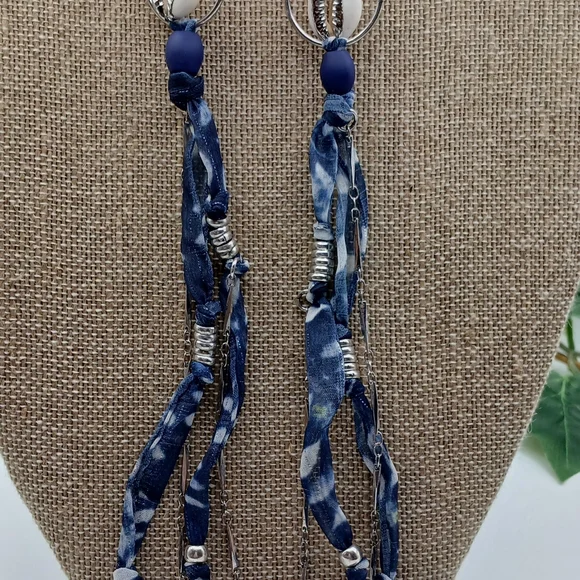 SOLD Free People Bridget Dangle Shells Blue And Silver Earrings NWT - Picture 14 of 16